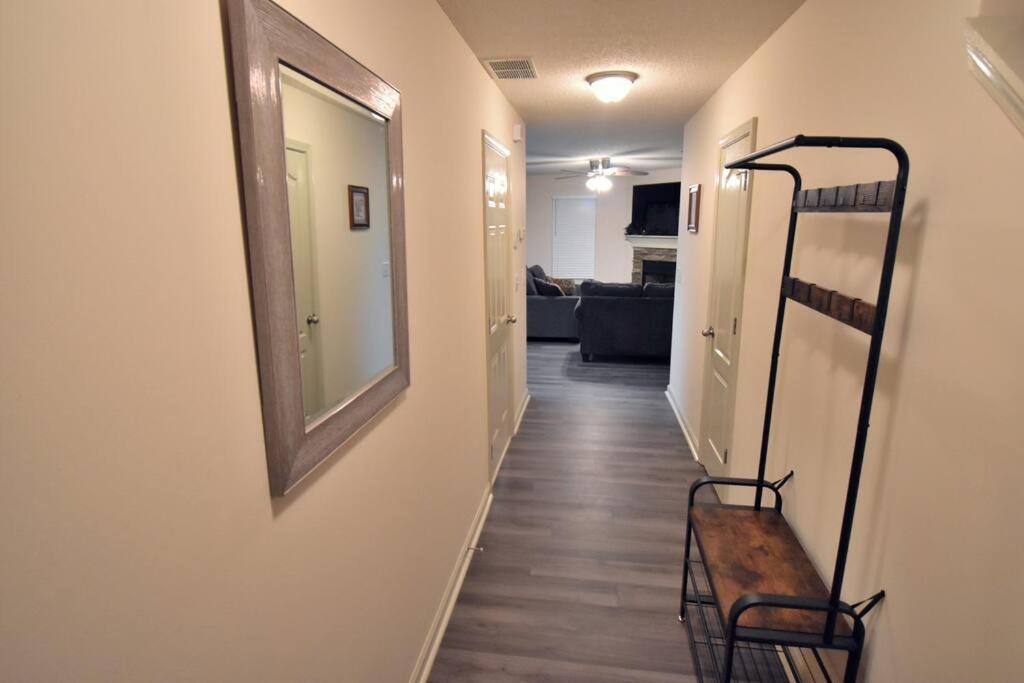 Cozy Renovated Winder Townhouse Traveller Awards 2025 Winner Exterior photo